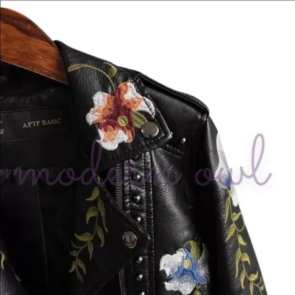 025-BEAUTIFUL EMBROIDERED Leather Jacket - Picture 6 of 7